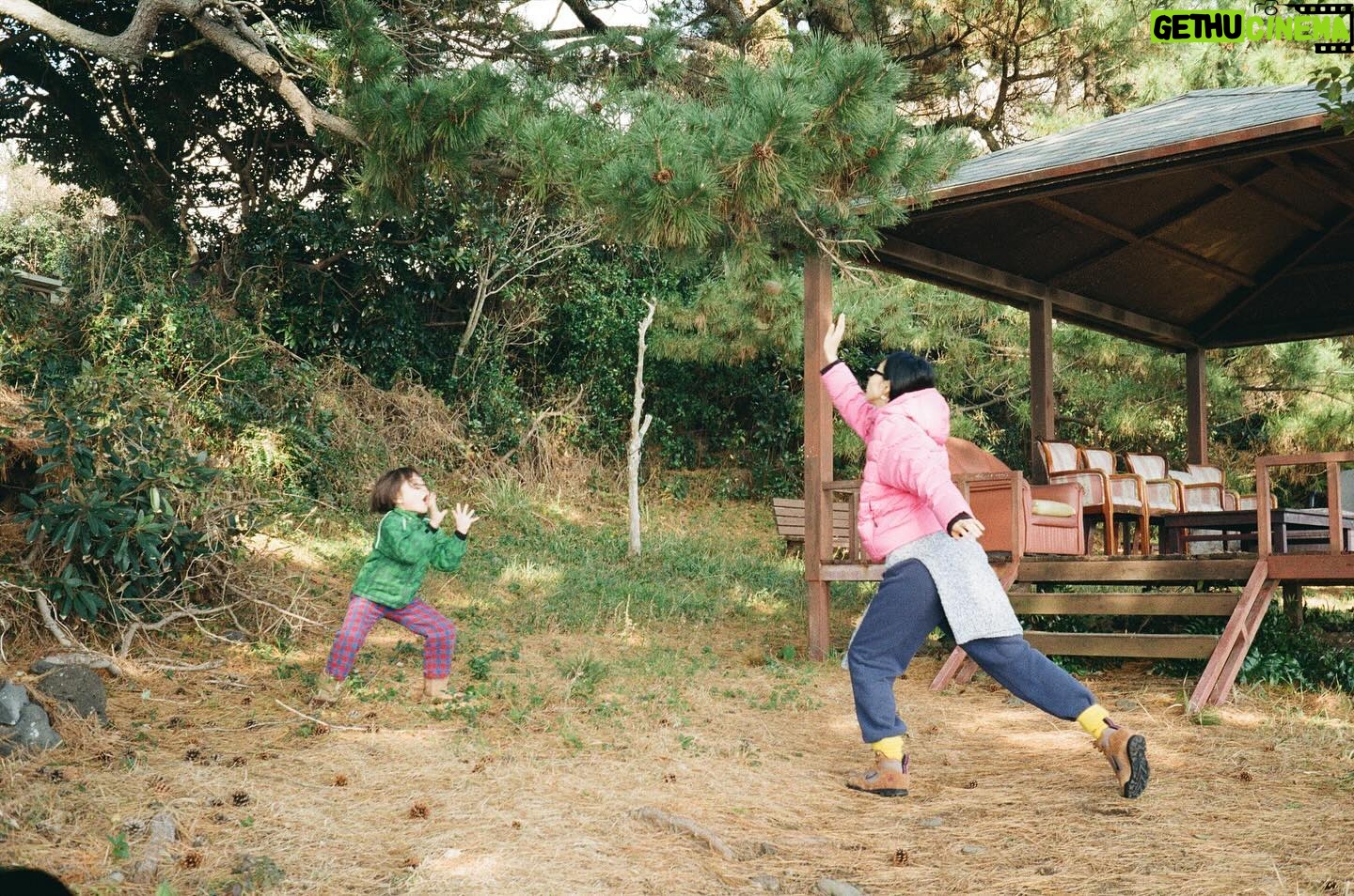 Kim Na-young Instagram - 크지마크지마크지마, 아니 빨리커 빨리커 아냐 크지마🧸🐻🎀