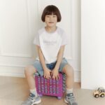 Kim Na-young Instagram - 마리떼와 엘르와 함께 즐겁게 찍은 우리 가족 화보가 짜잔🩵🦄🎡 @marithe_kr @marithe_enfant @ellekorea