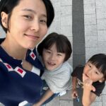 Kim Na-young Instagram - 날씨 너무 좋아서 우리셋이 걷다가 걷다가 잠수교 분수쇼까지! ‘오늘 쫌 행복했지?’ 하니까 ‘아니 많이 행복했어’ ♥️🖤🩵🩷💚🩶💛💙💜🧡