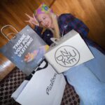 Kim Nam-joo Instagram - 2024 생일을 축하해주신 모든분께 감사를 마구마구 드립니다💜😈