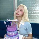Kim Nam-joo Instagram - BAD 막방😈 내가 더 따뜻한 사람이 되고싶게 만드는 우리 팀 감사합니다. 이렇게 모두가 하나가 되어 일하기란 하늘의 기적을 바라야 한다는 것을 압니다. 소중한 인연 앞으로도 오래오래 이어가요! 배드남주와 팀이 되어주셔서 감사합니다. 판다들🐼고생 많았어요 우리회사 최고💜