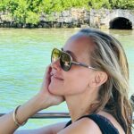 Kim Raver Instagram – Dreaming of @thegrittipalace where my mom and step father went 40 years ago and where it all began, their inspirational relationship and deep friendship. 

Returning to this magical place to celebrate my parents, what a perfect way to celebrate their upcoming anniversary. #TheGrittiPalace #TheLuxuryCollection #suppliedby @thegrittipalace 

📸 @__manuboyer__