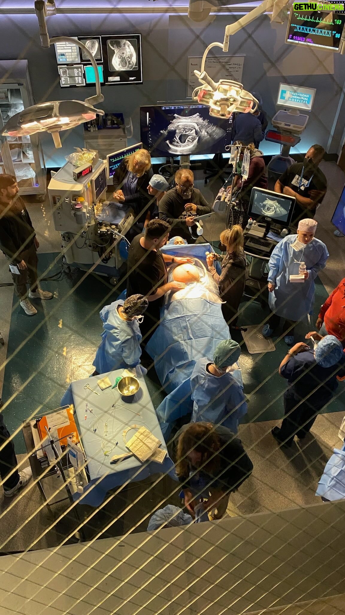 Kim Raver - 125.8K Likes - I am in awe of the incredible doctors we get to meet and have on the set of #GreysAnatomy, especially Dr. Darren Orbach who was the doctor who actually performed the surgery shown in this week’s episode. Absolutely incredible 👏 👏 👏 #BTS