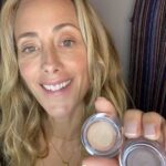 Kim Raver Instagram - I am blown away by how stunning and effortless @trinnylondon makeup is! Their Match2Me service is an incredible way to find your perfect shade match. Plus, its stackable packaging makes traveling and touch ups while you’re on the go so much easier! #TrinnyLondon