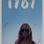 Kim Raver Instagram - 1989 never goes out of style... 😏 #1989tv