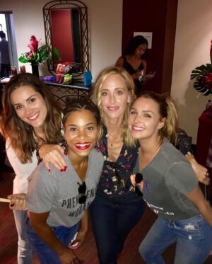 Kim Raver Instagram - Get ready! ONLY 2 weeks away from the midseason premiere of @greysabc. Some Thursday throw back #BTS photos from over the years until we are back on February 23rd. Can’t come soon enough! #TBT