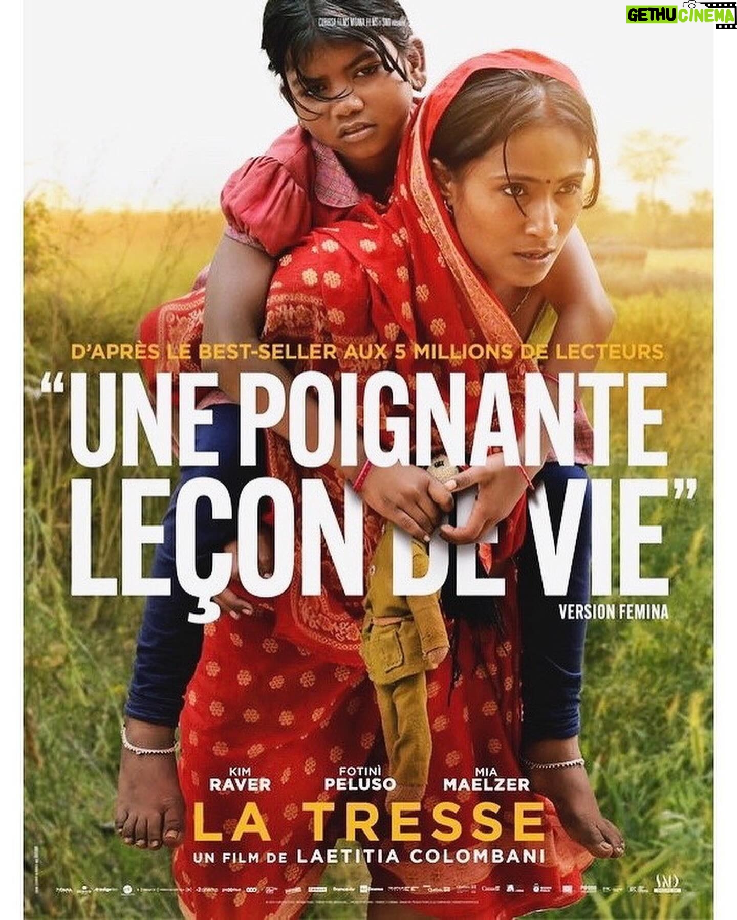 Kim Raver Instagram - Hello, Canada 😉 #LaTresse is now officially available to watch in a theater near you!! It’s been such a joy to see all of the love and support you’ve had for this film & I can’t wait for more people to meet and fall in love with these incredible women! Enjoy 💞