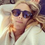 Kim Raver Instagram - Beginning to feel like summer ✨