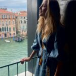 Kim Raver Instagram – Thank you @thegrittipalace for welcoming me and my family into your stunning hotel for a celebration beyond our wildest dreams. We shared beautiful moments together as a family celebrating love, life, health, friendship and family! Love was certainly in the air celebrating the 40th anniversary of my mom and step dad and Manu and I kept our own celebration going to celebrate 23 years together 💕 It’s a trip we won’t forget. Thank you xx #thegrittipalace #TheLuxuryCollection #suppliedby @thegrittipalace