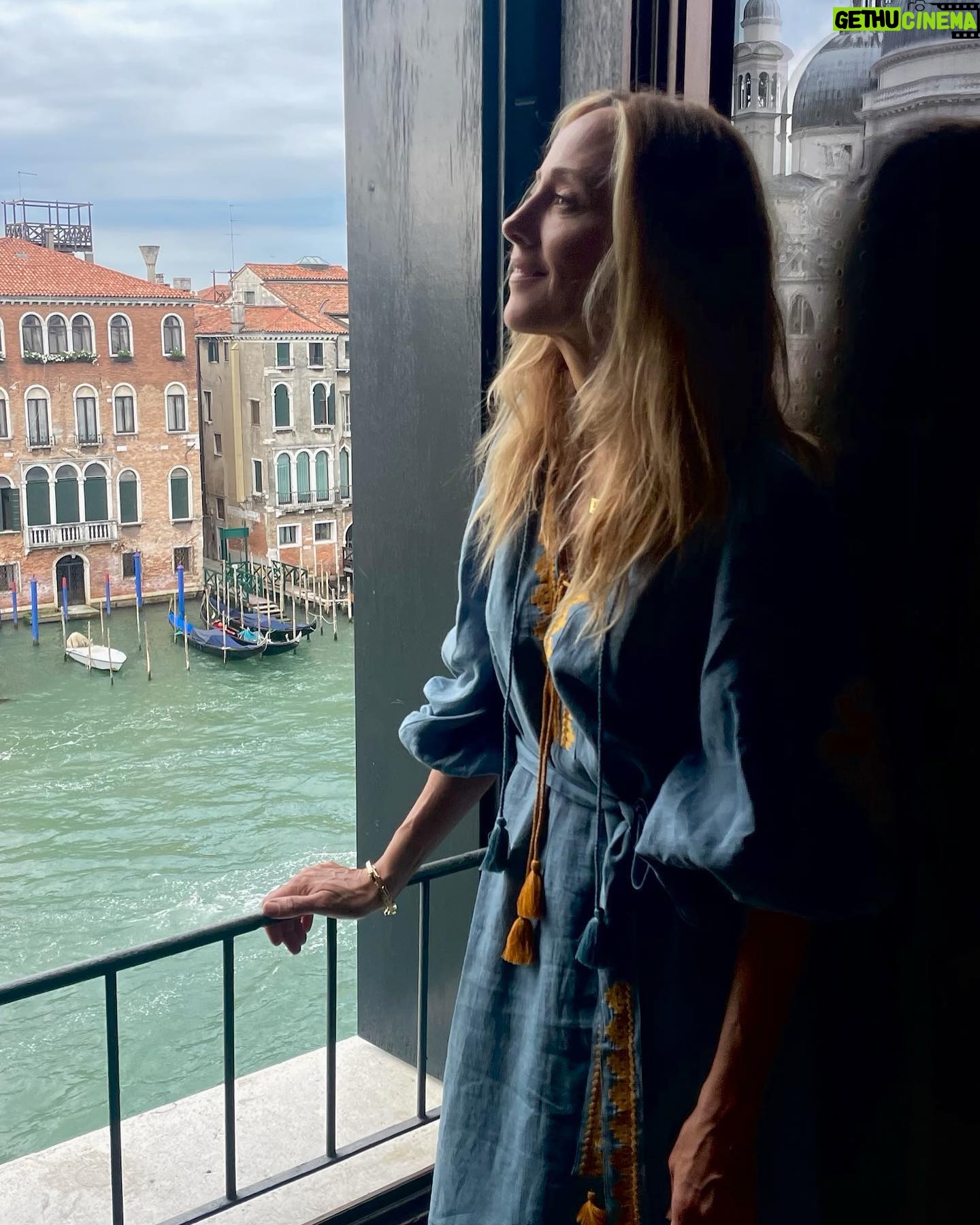 Kim Raver Instagram - Thank you @thegrittipalace for welcoming me and my family into your stunning hotel for a celebration beyond our wildest dreams. We shared beautiful moments together as a family celebrating love, life, health, friendship and family! Love was certainly in the air celebrating the 40th anniversary of my mom and step dad and Manu and I kept our own celebration going to celebrate 23 years together 💕 It’s a trip we won’t forget. Thank you xx #thegrittipalace #TheLuxuryCollection #suppliedby @thegrittipalace