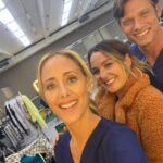Kim Raver Instagram - Get ready! ONLY 2 weeks away from the midseason premiere of @greysabc. Some Thursday throw back #BTS photos from over the years until we are back on February 23rd. Can’t come soon enough! #TBT