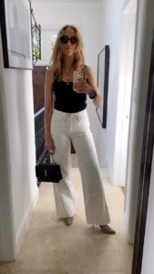 Kim Raver Instagram - An outfit a day keeps the blues away 💙#FashionFriday