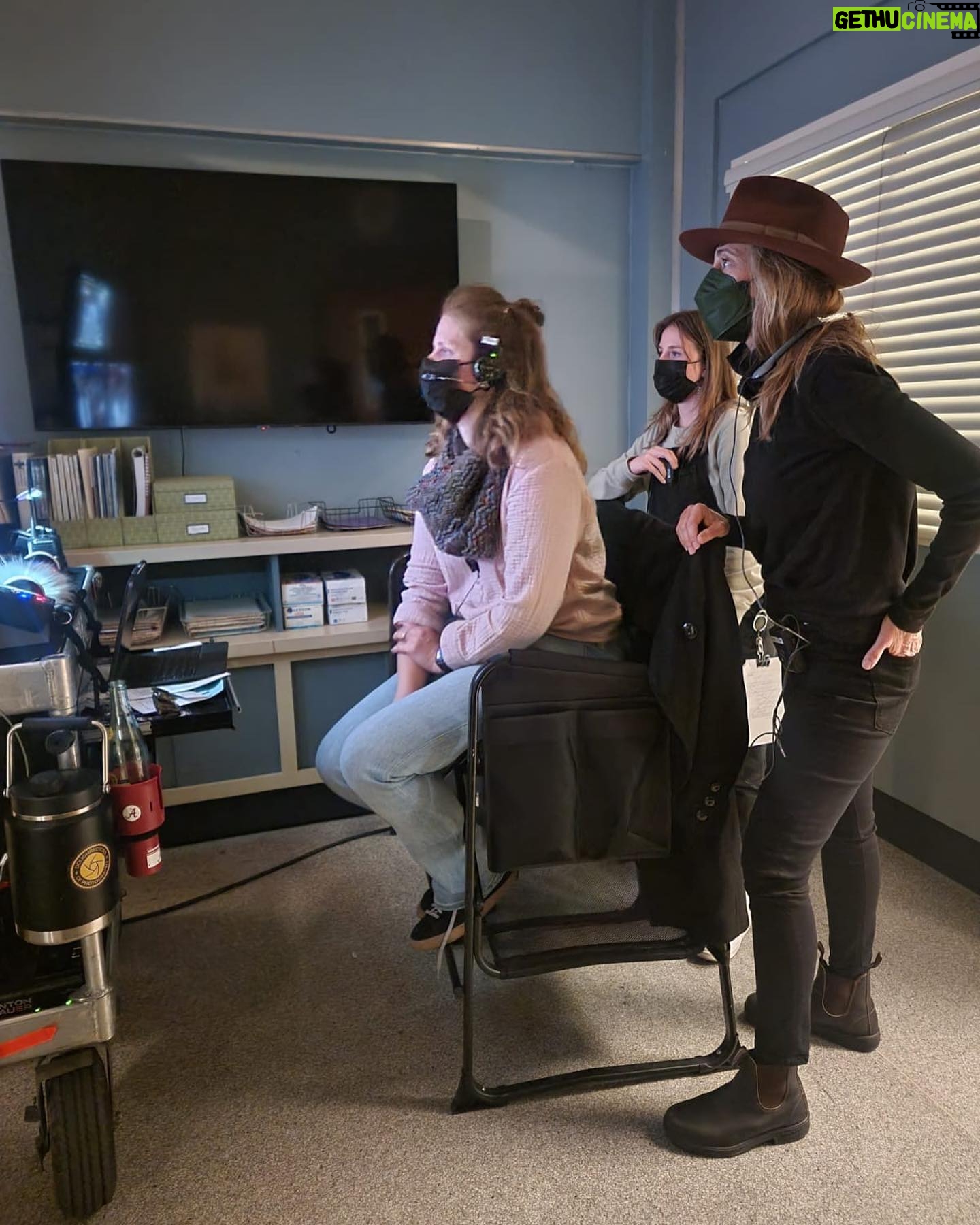 Kim Raver Instagram - There are so many strong, bad-ass women who work tirelessly behind the camera on #GreysAnatomy. I love these women and I celebrate them today on International Women’s Day and every day in between 💪 #WomenSupportingWomen #EmbraceEquity