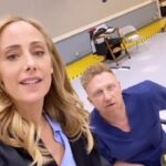 Kim Raver Instagram - WE’RE BACK 🎉 A little #BTS fun to get you ready for the return of #GreysAnatomy TONIGHT at 9/8c.
