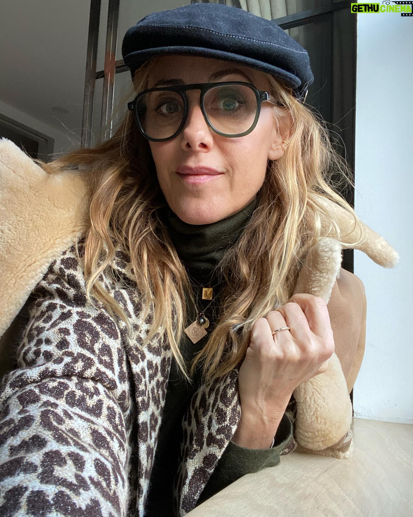 Kim Raver Instagram - #manhattanvintageshow Can’t get enough of 1970’s 💋