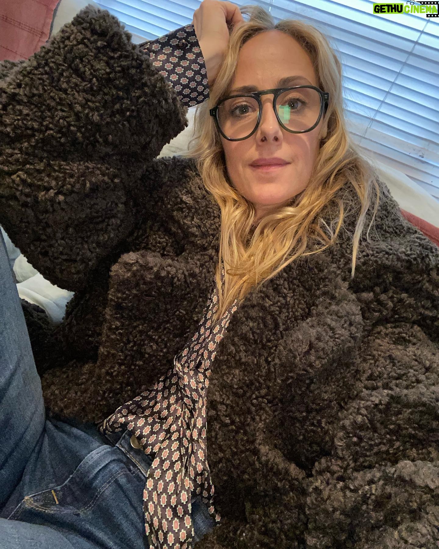 Kim Raver Instagram - Bringing a little New York vibe to work today. Guess the name of this coat? “Teddy” Not joking 🤣💜 Blouse “Humphrey” @burningtorch #setlife #greysanatomy