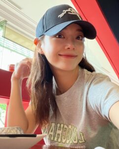 Kim Se-jeong Instagram - 제주 여행 X 테니스 훈련 !!!!