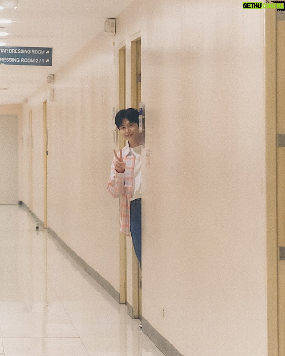 Kim Seon-ho Instagram - 즐거운 추억으로 간직할게요 . 열정적으로 함께해 주셔서 늘 고맙습니다 :) #MANILA