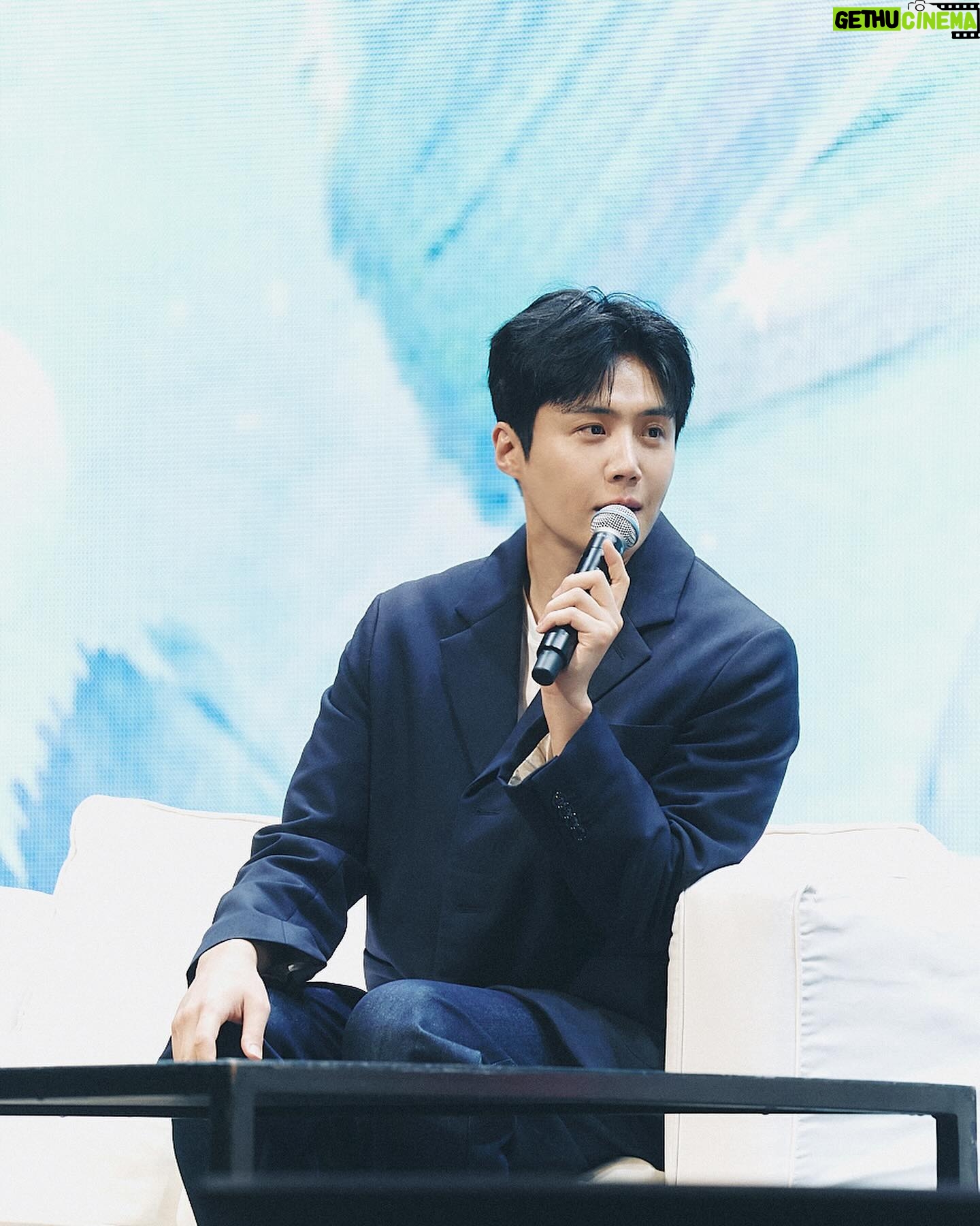 Kim Seon-ho Instagram - 덕분에 즐거운 시간 보내고, 많이 웃었어요 ◡̈ 고맙습니다 #JAPAN
