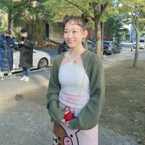 Kim Seul-ki Instagram - 해피의 가방엔 뭐가 들었을까요? 

#별똥별 #신인가수 #해피  #특별출연
슬기의 가방이 아닌 해피의 가방입니다:D
