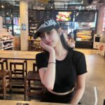 Kim So-hee Instagram - 참 더운 날씨에요☺️