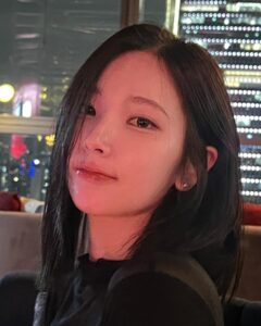 Kim So-hee Instagram - 🥨