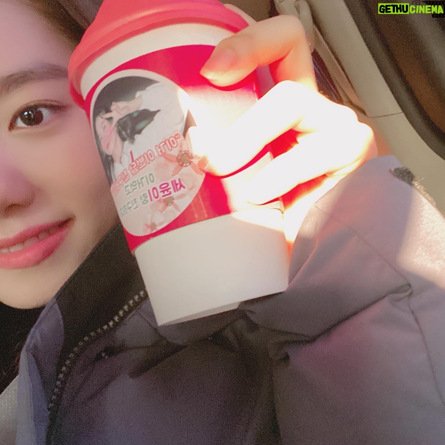 Kim So-hye - 65.7K Likes - 정말 따뜻하고 맛있게 먹었어요🥺❤️
매번 응원 듬뿍 담아주시는 펭펭🐧
감사합니다😍