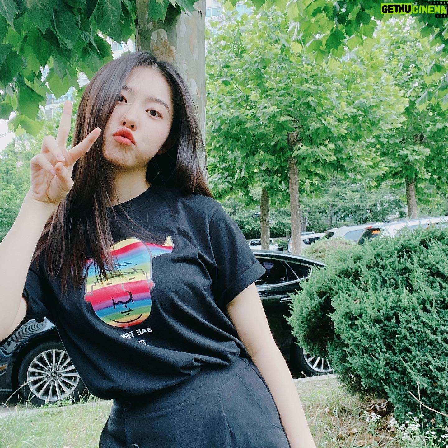 Kim So-hye - 116.9K Likes - 뚠
