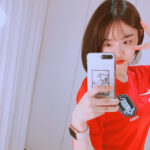 Kim So-hye Instagram – 첫 축구 관전 ⚽️
대한민국 국가대표 짱짱👍💕 #멋진경기#멋진선수분들 #멋진배라버니 #예쁜시은언니 #배라버니가 선물해준 #유니폼 #뒤엔PengD#짱좋아