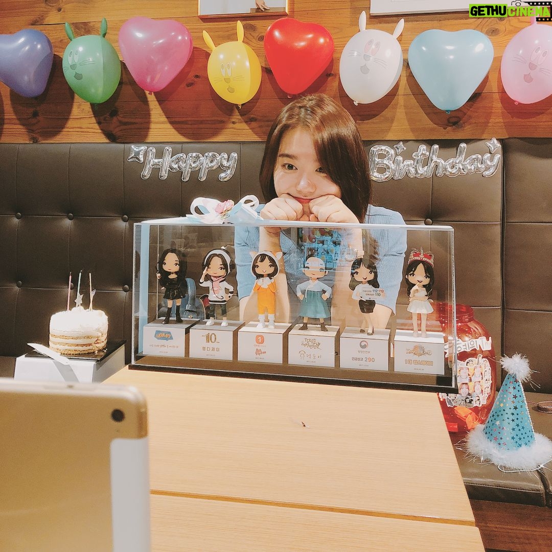 Kim So-hye - 125.2K Likes - 무너지지 않게 나를 긍정적으로 바라볼 수 있는 힘을 주신다고 다시 한번 느끼며
감사합니다 사랑합니다 💕💕