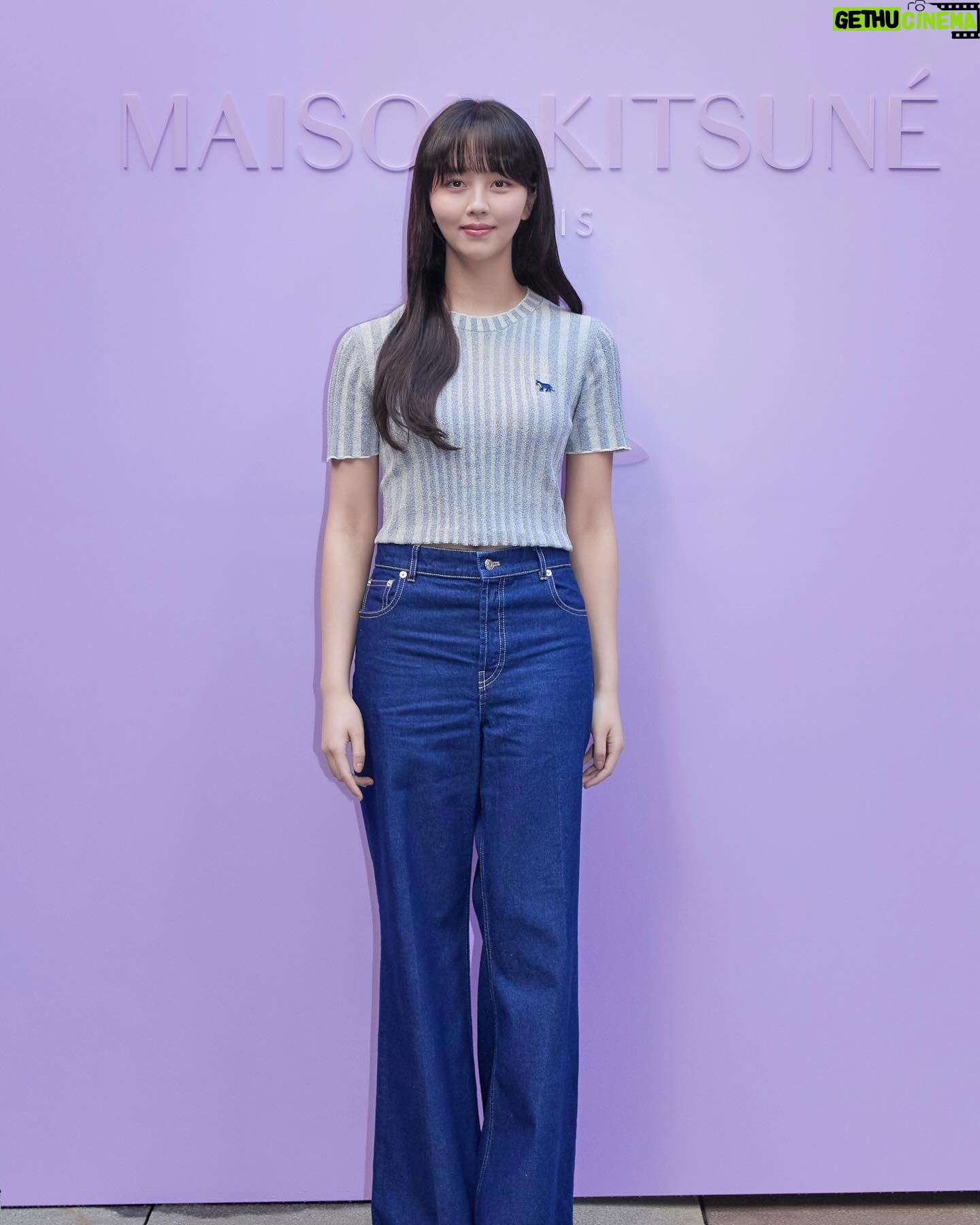 Kim So-hyun Instagram - Baby Fox💜 #maisonkitsune #babyfox #베이비폭스 @maisonkitsune ⠀