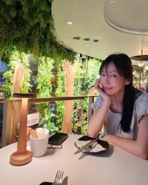 Kim So-yeon Instagram - 🌳🥰