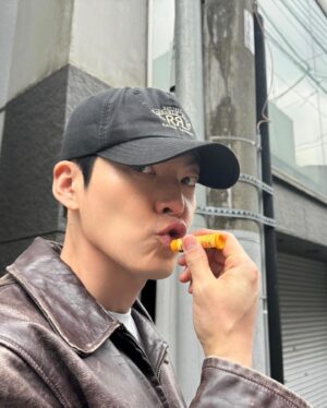 Kim Woo-bin Instagram - 😊