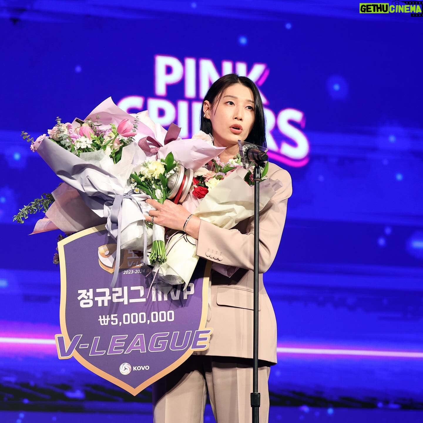 Kim Yeon-koung Instagram - Begin Again🏆🥇