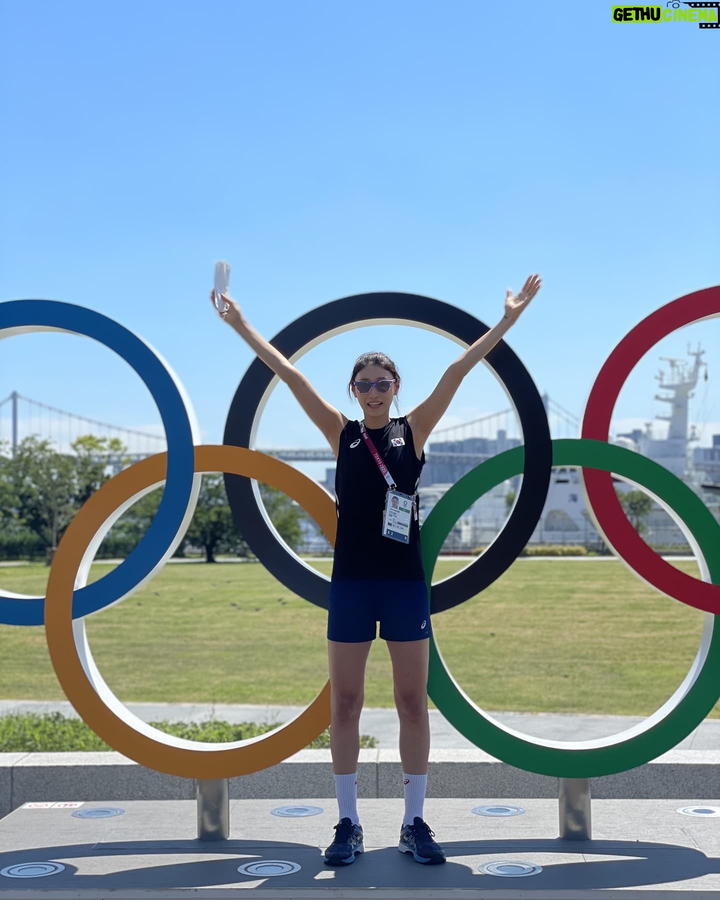 Kim Yeon-koung - 406.1K Likes - 이겨내자 대한민국 🇰🇷
#tokyoolympic2020 #teamkorea🇰🇷