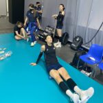 Kim Yeon-koung Instagram – 힘든 시간 함께 했던 선수들 감사합니다.
비록 끝까지 함께 하지 못하지만 못 가는 선수들 몫까지 최선을 다해 열심히 하고 돌아오겠습니다.
#remeber #olympics #roster12