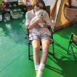 Kim Yeon-koung Instagram - 우리 집 막내 잭슨이 🐶 #우리집옥상 #캠핑 #즐추