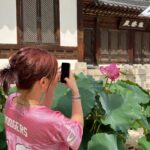 Kim Yong-ji Instagram - 길상사 산책 뒷모습매니아