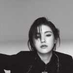 Kim Yong-ji Instagram - 🖤🍇