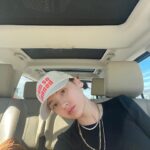 Kim Yong-ji Instagram - 쑥스러워가 셀피는 차에서만 가능 친구들 학연 마라케시 영욱이 가족회의 고성 끝🏝️