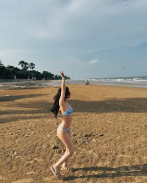 Kimberley Chen Instagram - very long overdue 🌞 

沒有期限的幸福 💫