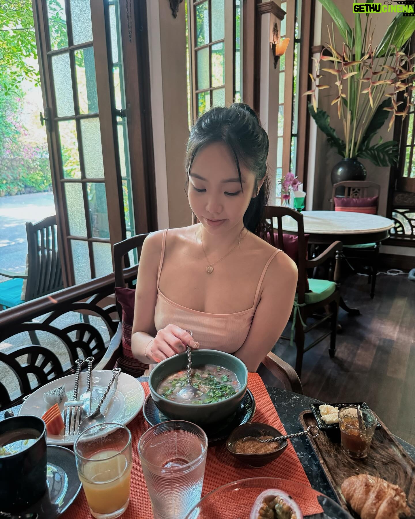 Kimberley Chen - 19.8K Likes - Appreciation post to the amazing vegan food and the amazing people that made the food and whatever we encountered on our getaway from crazy ☺️
感謝所有的發生,因為這樣才更珍惜簡單的幸福 🩵 也讓我提升我的eq 🦋✨💕🙏🏻
there will be a part 2