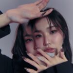 Kimberley Chen Instagram - @beauty321 cover for march 🦋✨🌞💋 kiki的旅程已經開始了 💭 新歌 未完成 今天發行 🥰