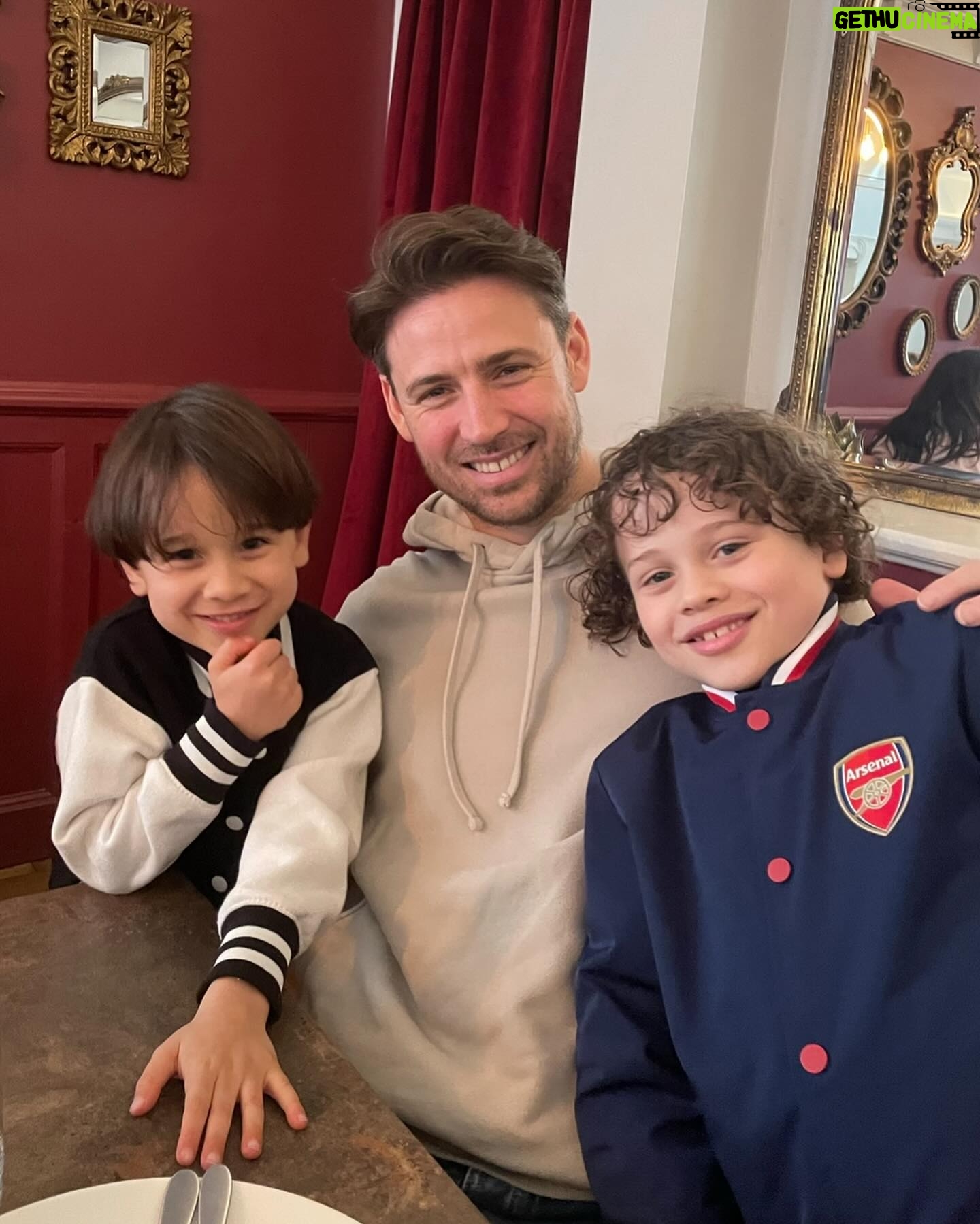 Kimberley Walsh Instagram - Happy 40th to my little bro 🤯. You will always be the guy in number 10 to me 🤣. We love you loads ❤️❤️❤️