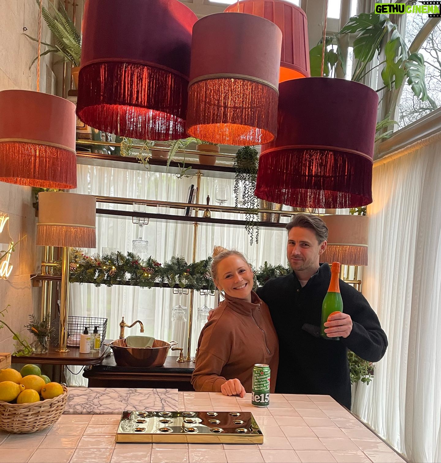 Kimberley Walsh Instagram - Christmas at the @thecountryhousediaries truly was something special 🎄⛄️✨ …been dreaming about my first visit to this place since I started watching my lovely friends @thebenforster and @paullongman80 embark on this dream renovation and honestly it’s just absolute perfection 🤩. Boys you have literally thought of EVERYTHING. What a Christmas ✨✨✨✨✨