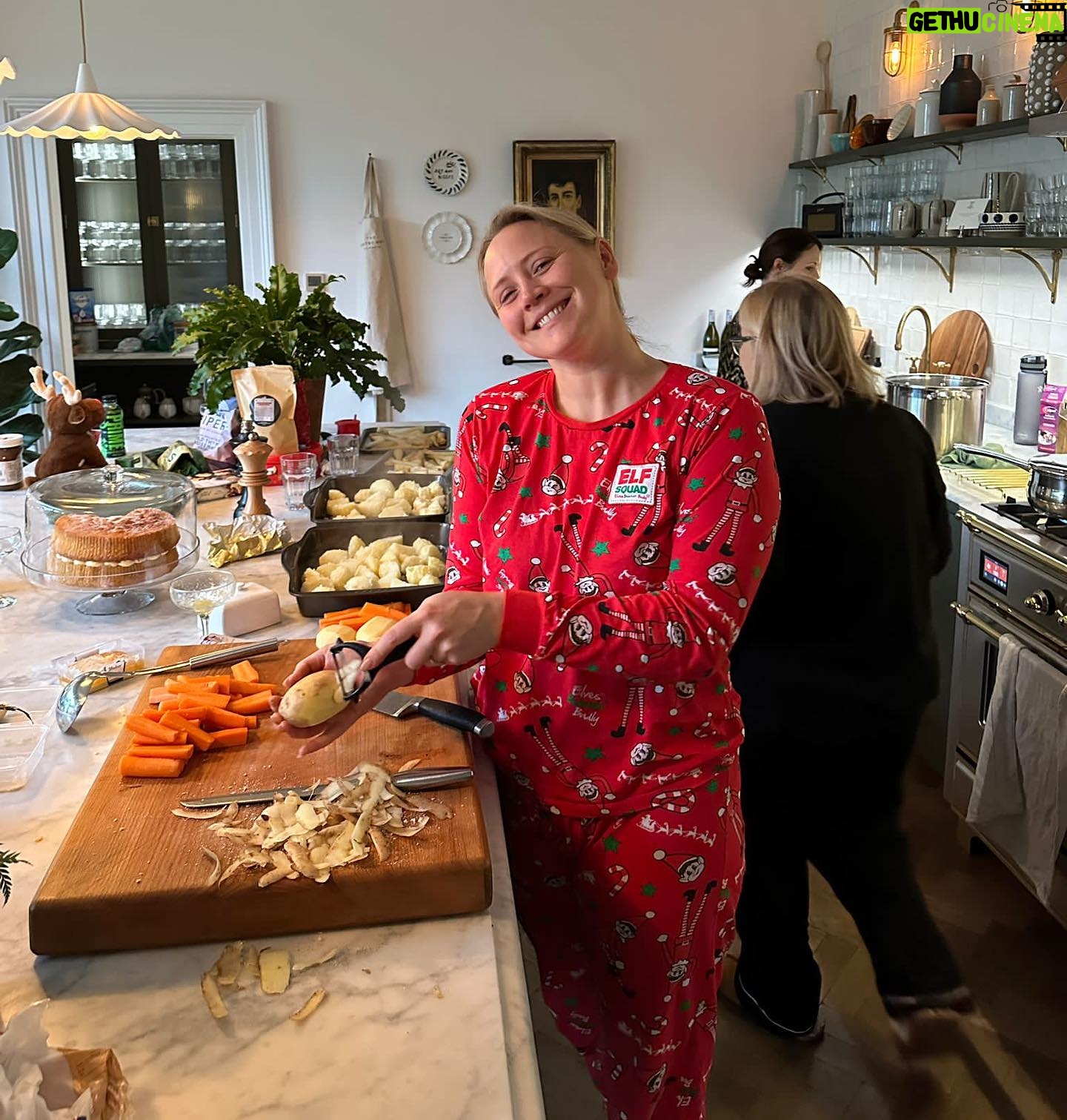 Kimberley Walsh Instagram - Christmas at the @thecountryhousediaries truly was something special 🎄⛄️✨ …been dreaming about my first visit to this place since I started watching my lovely friends @thebenforster and @paullongman80 embark on this dream renovation and honestly it’s just absolute perfection 🤩. Boys you have literally thought of EVERYTHING. What a Christmas ✨✨✨✨✨
