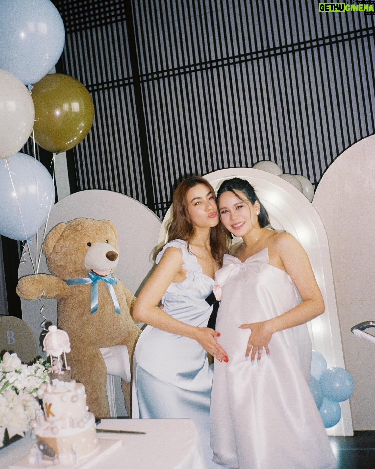 Kimberly Ann Voltemas Instagram - Aunties can’t wait to see you Baby Khilee.🩵🧸 #Khileethebaby 🎞️By @nawaphon_present