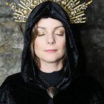 Kimberly Williams-Paisley Instagram - Happy International Women’s Day! Hope you feel like the queen that you are today. 👑👑 #internationalwomensday H/m/u and photo by fabulous female and friend @lauragodwinland wardrobe by my soul sister @jenniferkempwardrobe