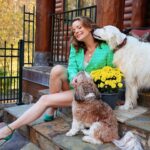 Kimberly Williams-Paisley Instagram - Happy International Dog Day from Hoot-n-Annie and ME!! #internationaldogday #dogsofinstagram #furryfriends ❤️❤️ @mandyjohnsonphotography @andreafarmerphotography
