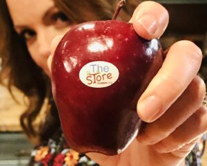 Kimberly Williams-Paisley Instagram - When Brad and I started dreaming about what we wanted @thestore_nashville to be, dignity and choice were at the heart of our mission. Today, the customers who walk into our free, referral-based grocery in Nashville get to choose what food is right for their family, rather than just getting a hand-out. Amazing local farmers donate incredible produce, which is always a colorful focal point inside. Next door, thanks to our partner @belmontu, we help provide wrap around services like financial literacy, medicine management and music therapy—because it takes more than just food to help someone get on their feet. In chaotic and scary times, we hope we can create a moment of “normal” for people struggling to feed themselves or their families. This #worldfoodday support your local non-profit, or any of the fantastic organizations around the world supplying food to those in need (we also love @wckitchen!). 

🍎🍏 
Link in bio to learn more! 
#foodinsecurity #endhunger 
Thestore.org
